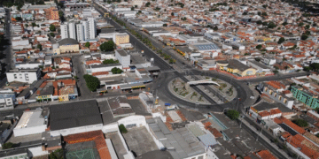 Feira de Santana recebe certificação da Veja Negócios