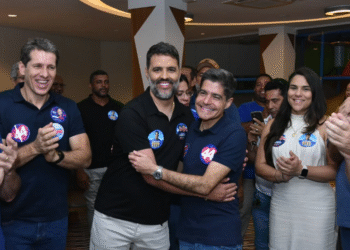 Prefeito de Aurelino Leal rompe com Jerônimo e apoia ACM Neto