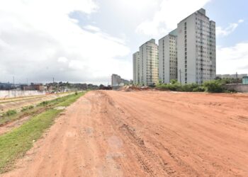 Prefeitura inicia construção de ligação viária que vai trazer mais fluidez ao trânsito na Rua da Gratidão