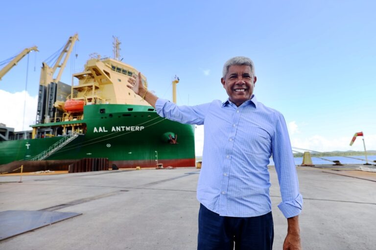 Jerônimo anuncia plano para expandir a indústria ao interior e gerar mais empregos na Bahia