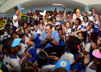 Rede municipal de ensino de Salvador avança no Ideb 2025 com crescimento nos Anos Iniciais e Finais