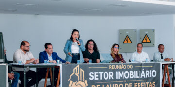 Lauro de Freitas promove encontro com setor imobiliário para fortalecer planejamento urbano