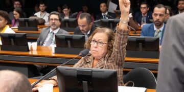 Lídice acusa Bruno Reis de “irresponsabilidade” após prefeito admitir falhas em obra de R$ 16 milhões